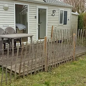  Ferienhaus Luxueuze Stacaravan 4pers Met Terras En Tuintje